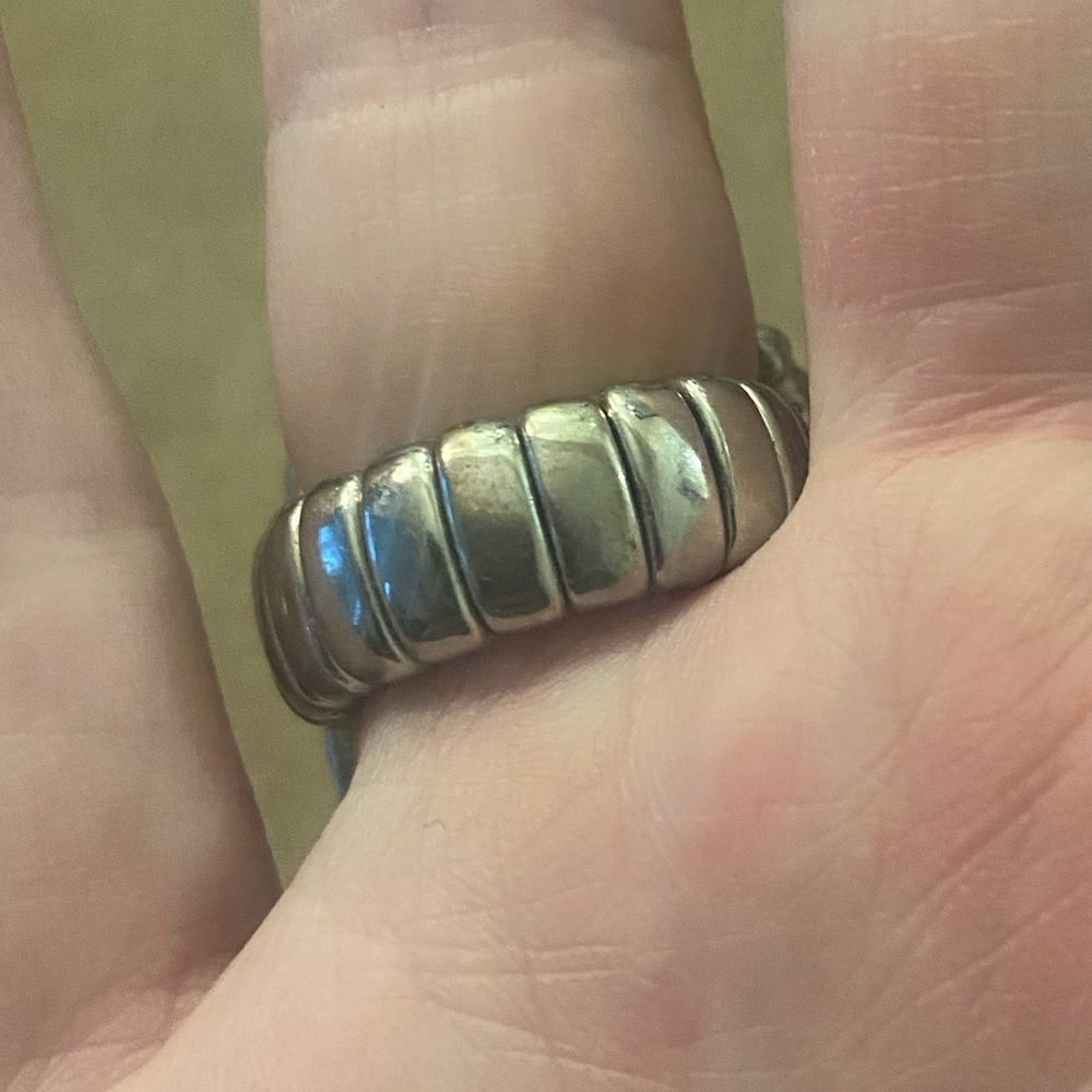 Turquoise Square Ring With Stretchable Silver Band - Picture 2 of 4